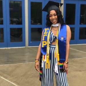 Meet your Posher, Dora